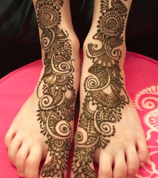 Simple Mehndi Designs